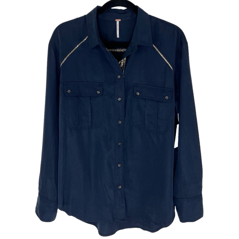 Free People Navy Off Campus Button Front Top Size Medium NWT - Picture 2 of 16
